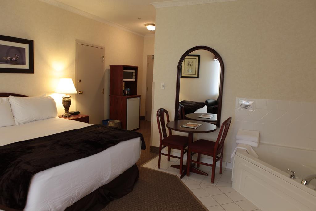Continental Inn & Suites Edmonton Quarto foto